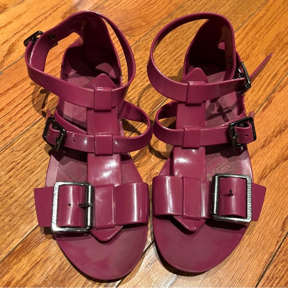Burberry Magenta Sandals with Silver Buckles - Picture 1 of 10